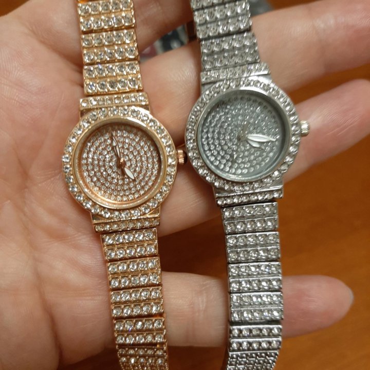 Очень красивые часы