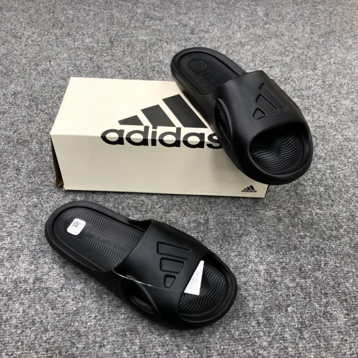 Тапки Adidas