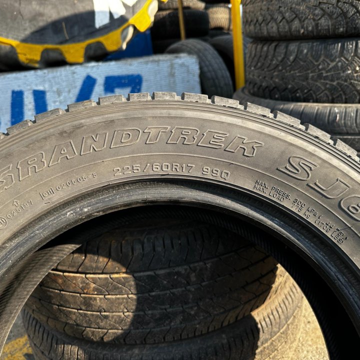 225/60/17 Dunlop Grandtrek SJ6