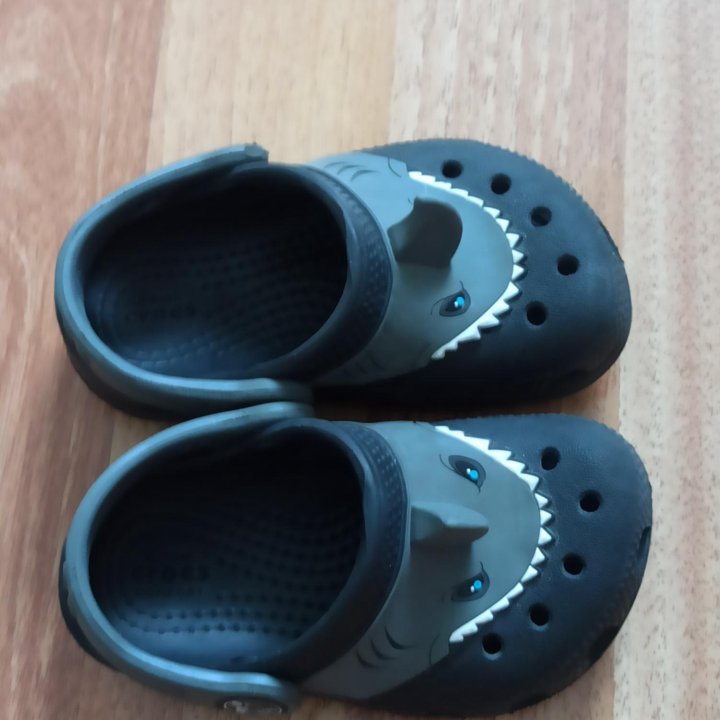 Crocs сабо для мальчика 23 размер