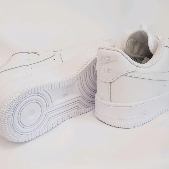 Кроссовки Nike Air Force 1