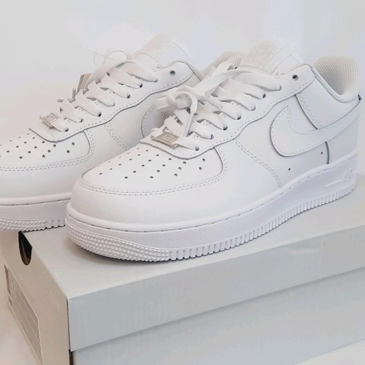 Кроссовки Nike Air Force 1