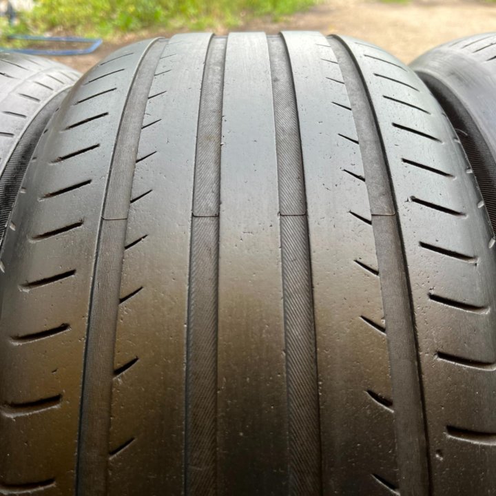 Лето Vredestein Ultrac Cento 225/45 R17 91Y