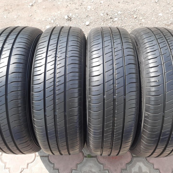 195 65 R15 Goodyear EfficientGrip Eco EG02