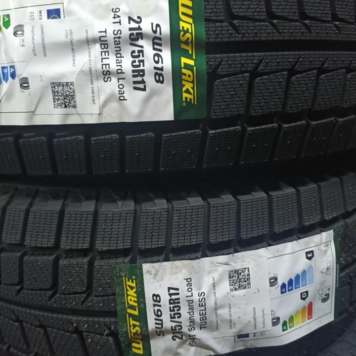 Зимняя резина 215/55 R-17 