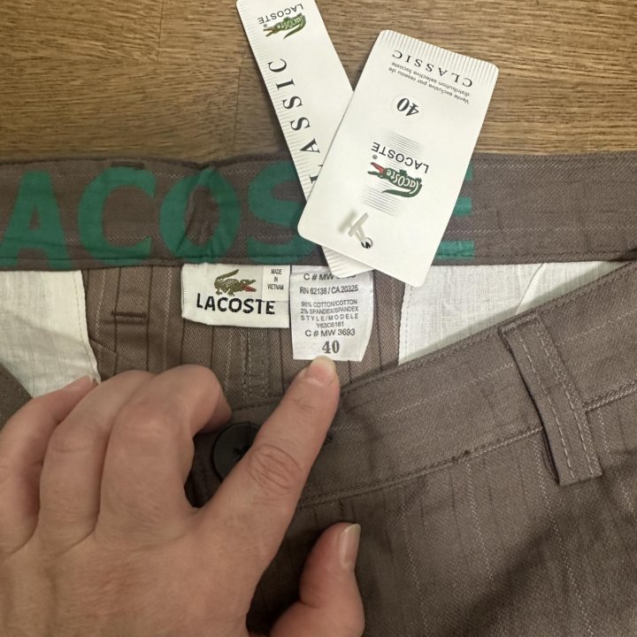 Шорты Lacoste муж. Тапочки Италия