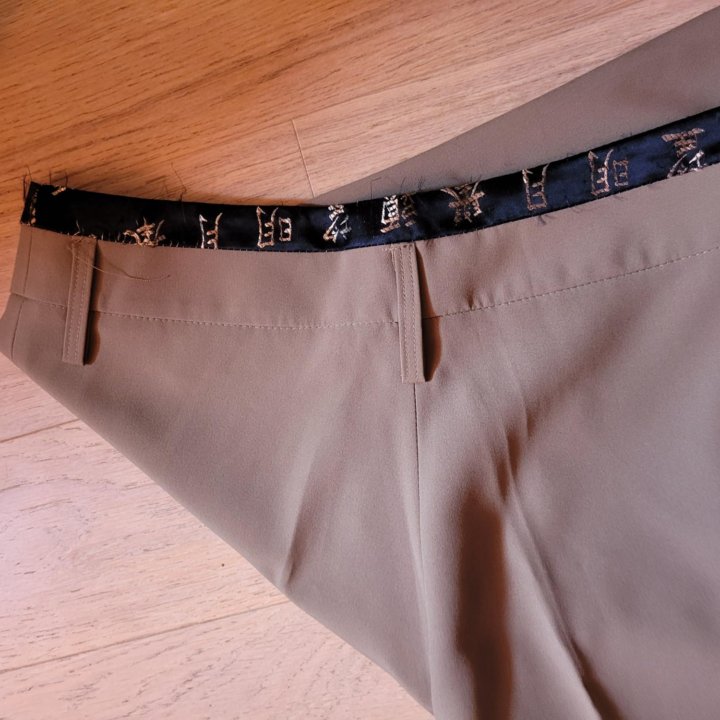 Брюки широкие