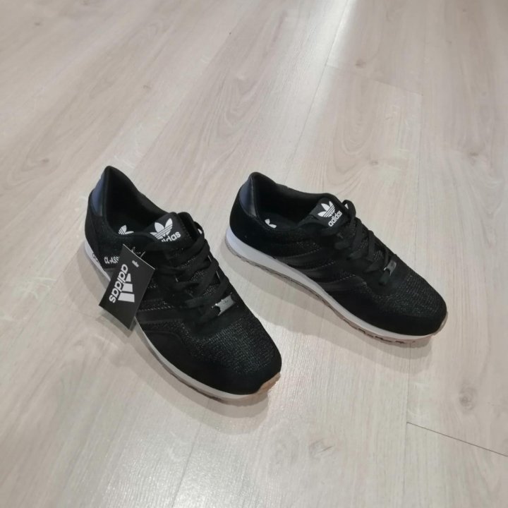 Кроссовки новые Adidas р.с 42 по 46