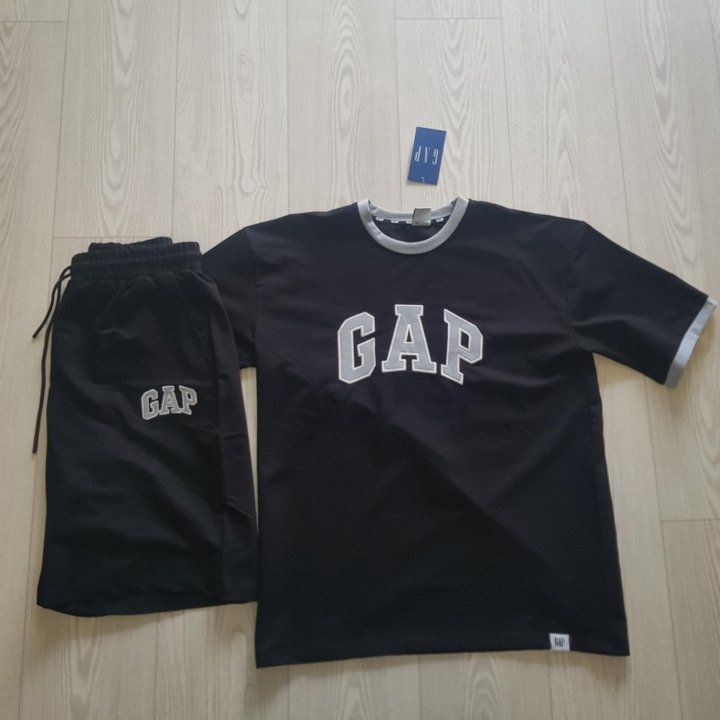 Летний спортивный костюм Gap