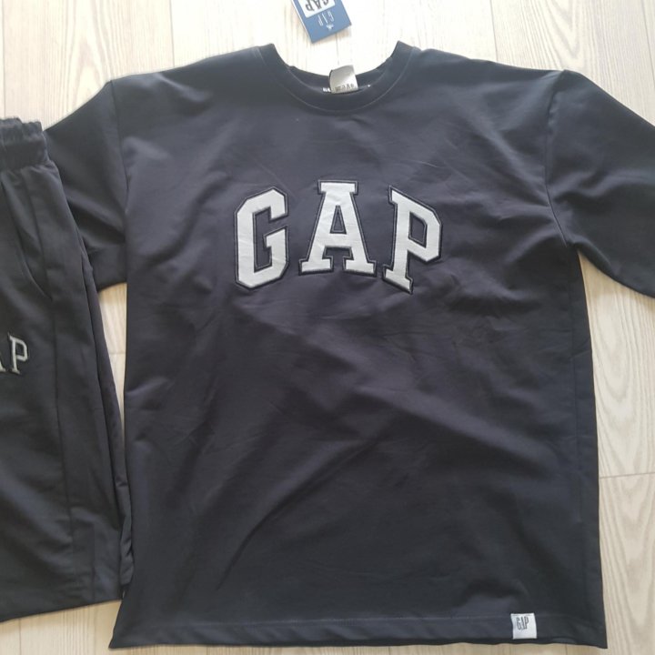 Летний спортивный костюм Gap