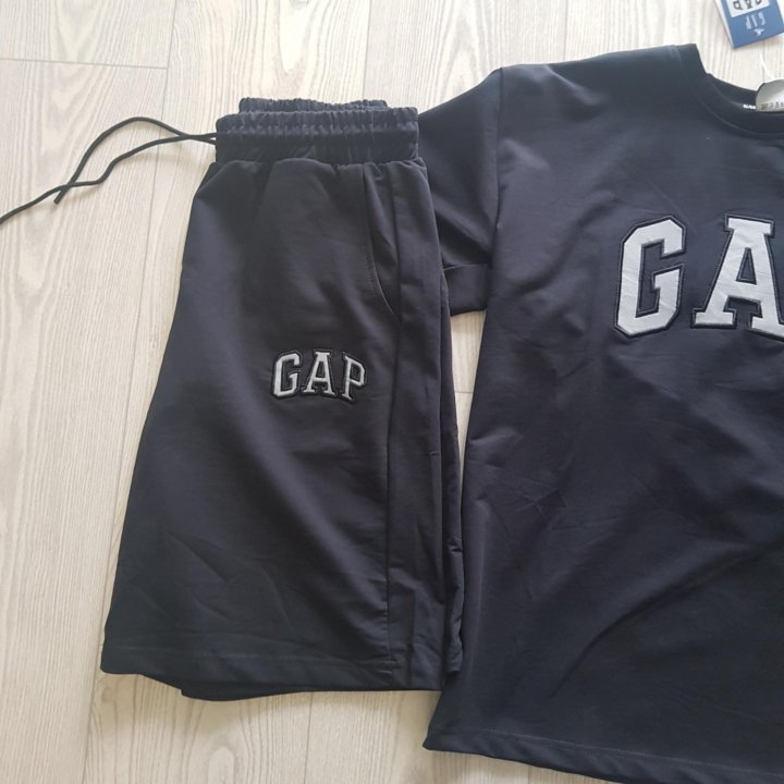 Летний спортивный костюм Gap