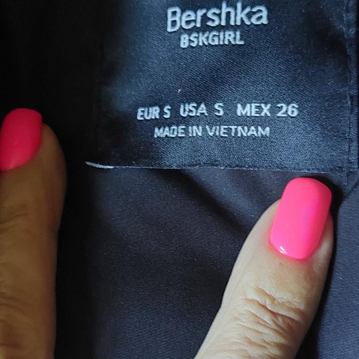 Пуховик женский Bershka