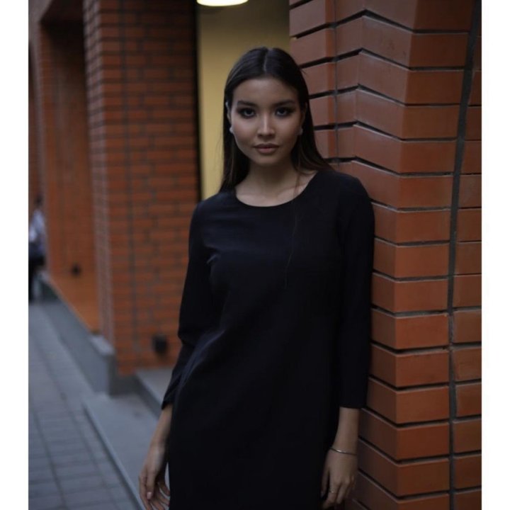 Платье черное