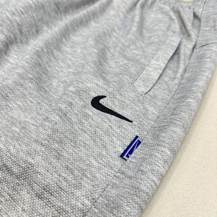 Штаны Nike