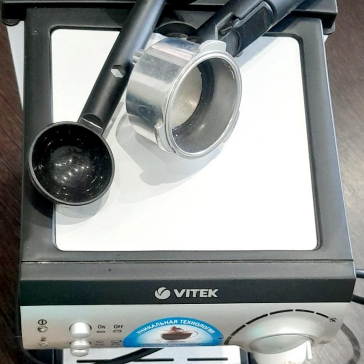 Кофеварка VITEK VT-1511 BK, черный