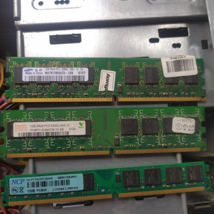 Оперативная память ddr2 1Gb