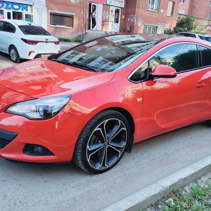 Opel Astra, 2012