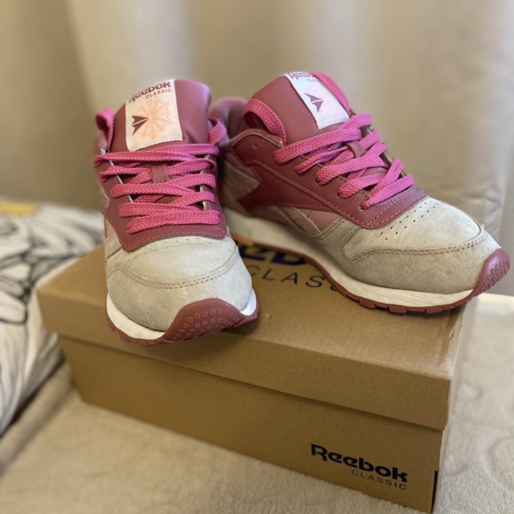 Кроссовки Reebok