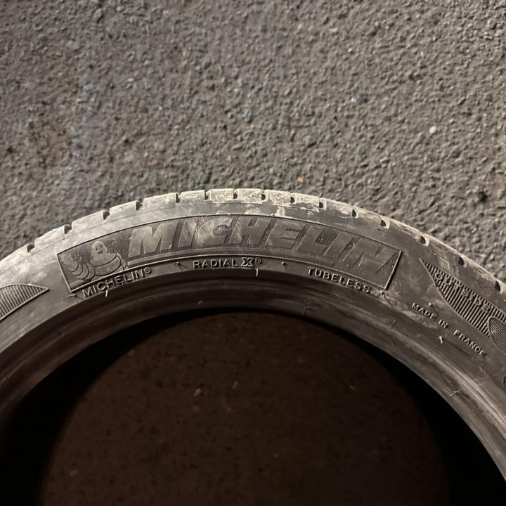 Одна шина Michelin R17 225/45