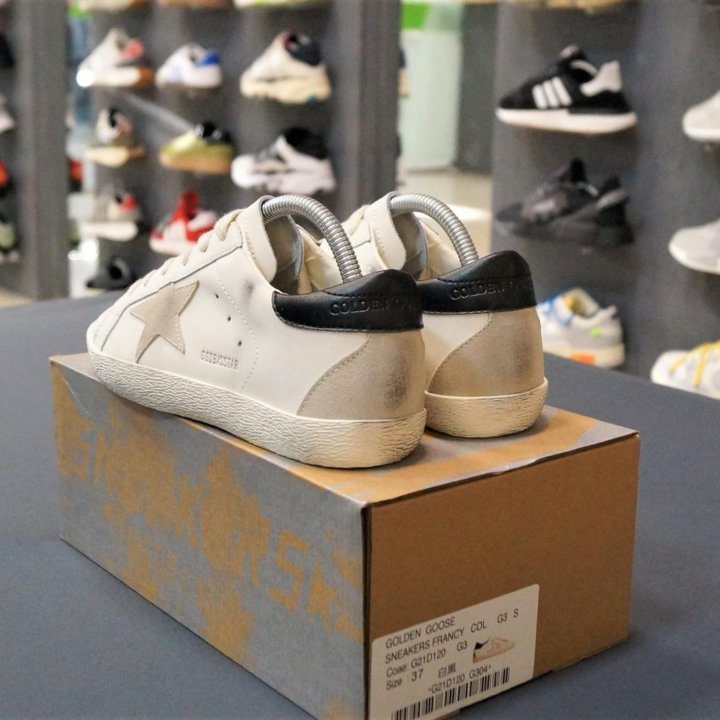 Кроссовки Golden Goose