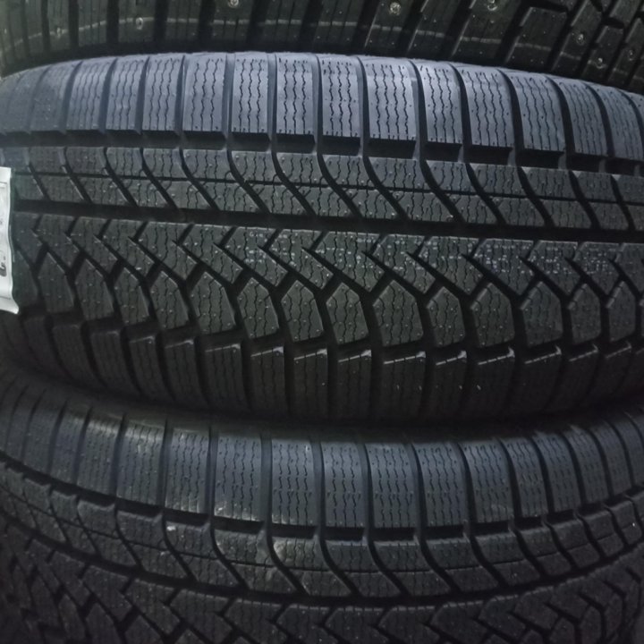 Зимняя резина 225/55 R-17 