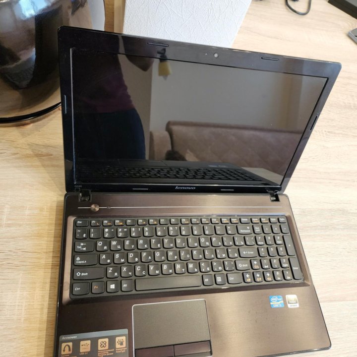 Lenovo G580, core i3, 8gb, SSD, nvidia gt610m