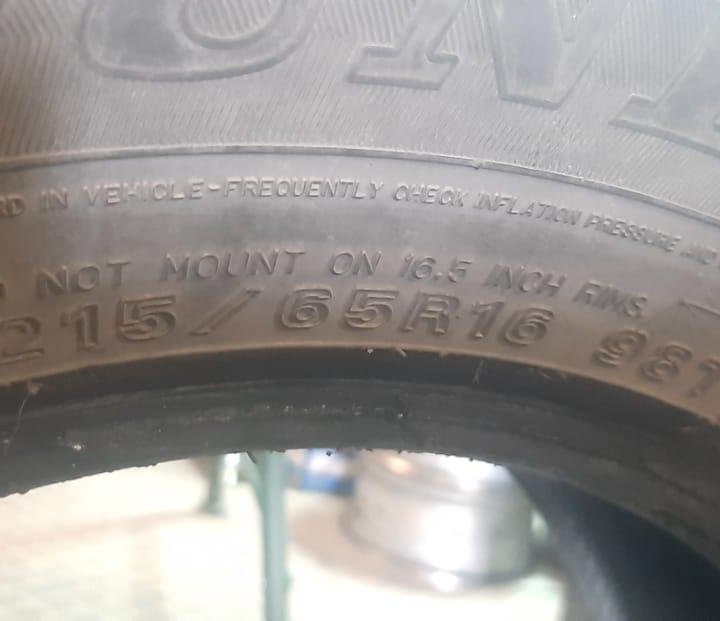 Зимняя резина Dunlop R16 2шт