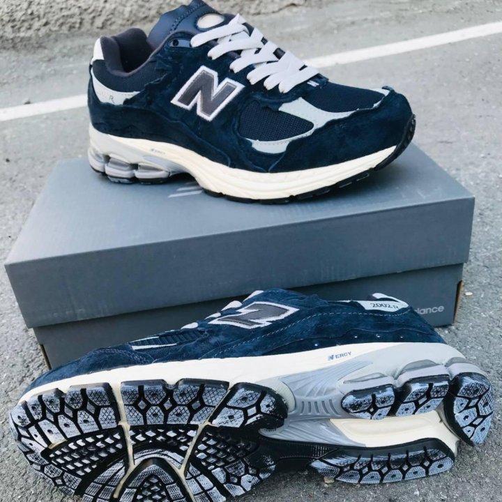 Кроссовки мужские New Balance 2002R премиум к - во