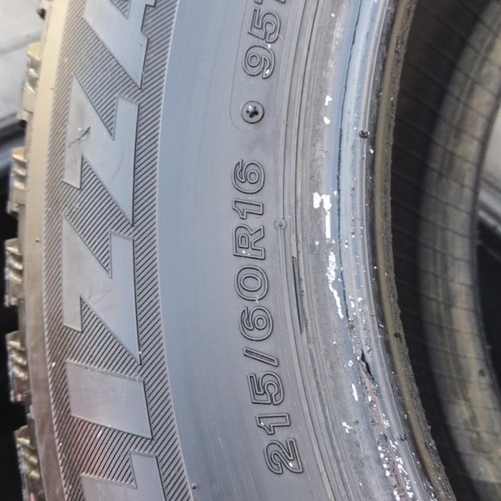 Шины 215/60 r16 Bridgestone blizzak spike 01