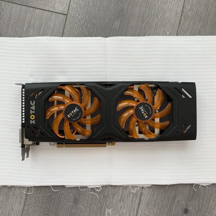 Видеокарта GeForce GTX 770 2gb zotac