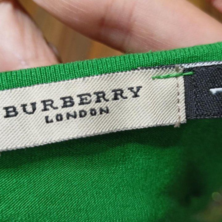 Майка Burberry