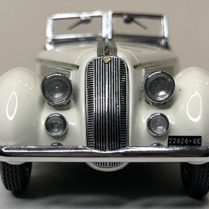 Minichamps - LANCIA ASTURA TIPO 233 CORTO - 1936