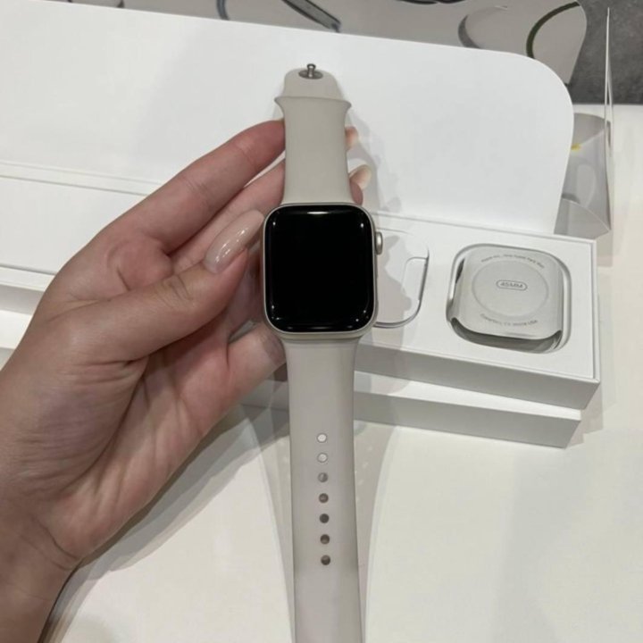 Apple Watch S7 45mm Starlight Витринные,Магазин