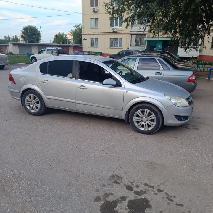 Opel Astra, 2008