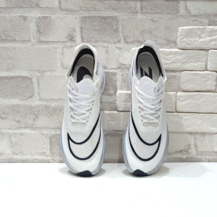 Кроссовки Nike ZoomX 42р-р