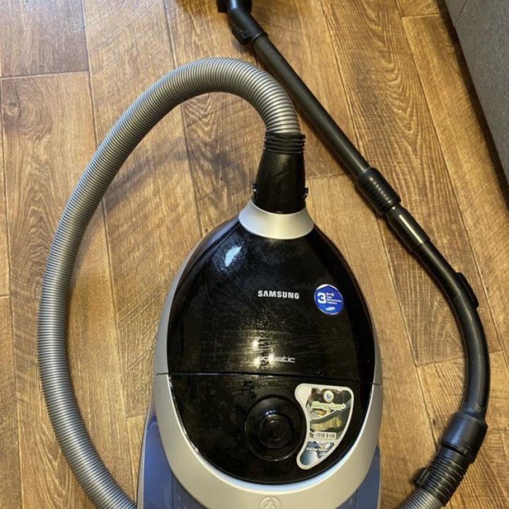 Пылесос Samsung Canister Vacuum Cleaner 