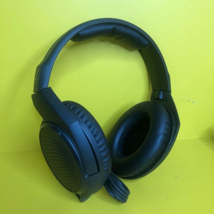 Проводные наушники Sennheiser HD 200 PRO