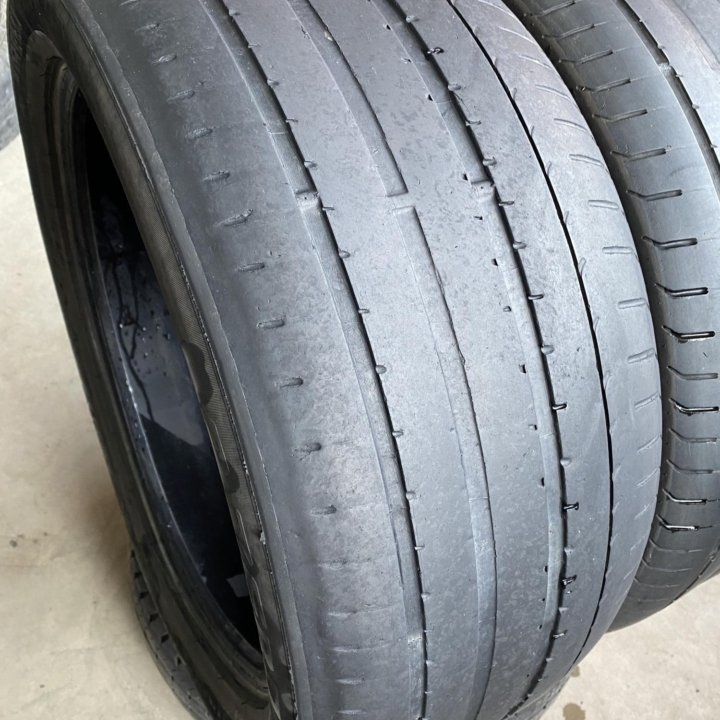 295/40 R21 Pirelli P Zero