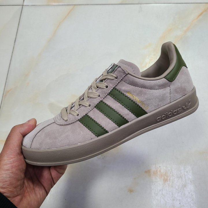 Adidas Broomfield