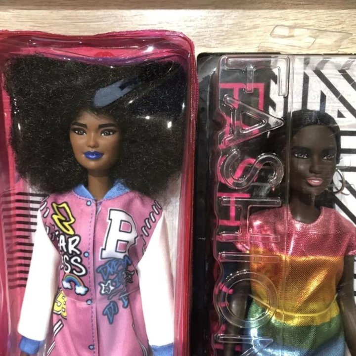 Кукла НРФБ Barbie Fashionistas № 156, 90 Барби