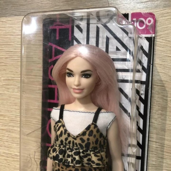 Кукла Barbie Fashionistas 109 Барби