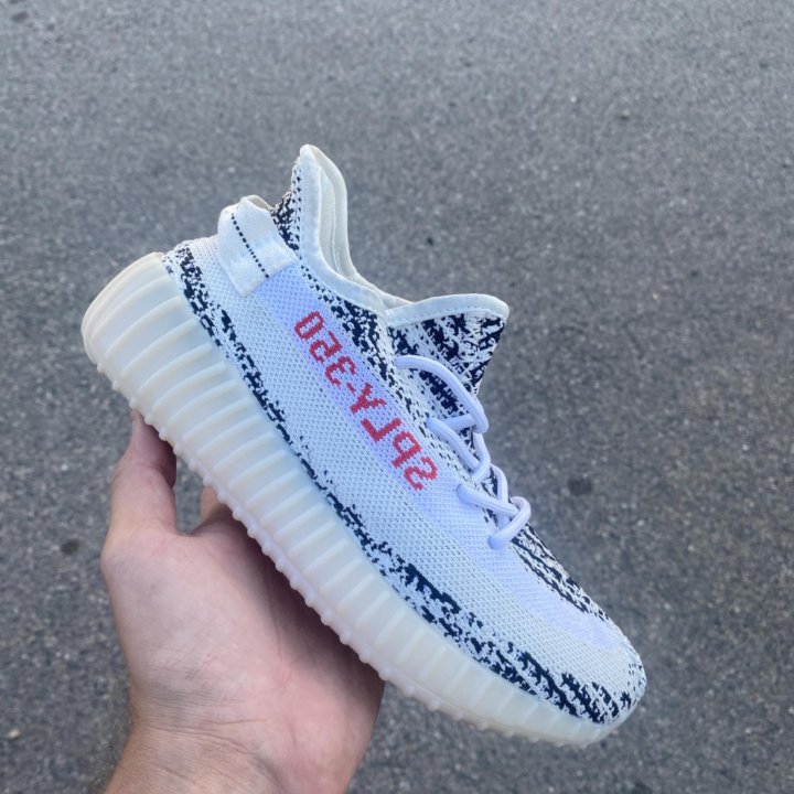 Кроссовки adidas Yeezy Boost 350