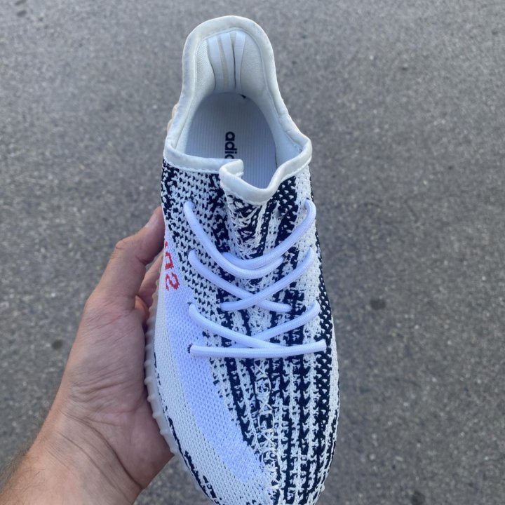 Кроссовки adidas Yeezy Boost 350