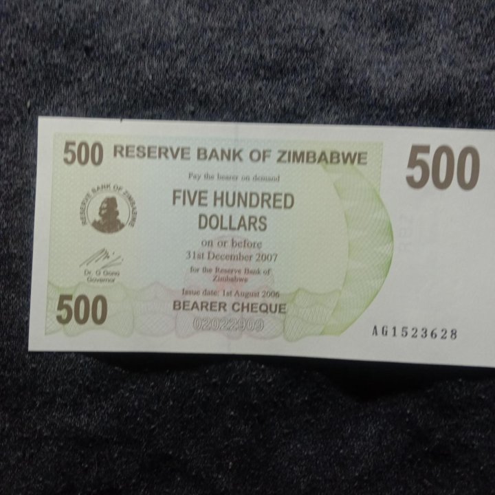 Зимбабве 500 долларов 2007 года.