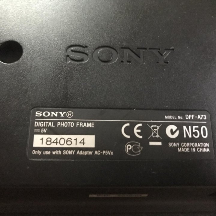 Цифровая фоторамка Sony DPF-A73