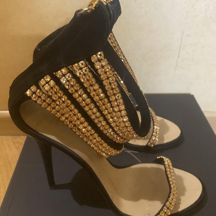 Босоножки GIUSEPPE ZANOTTI р. 37