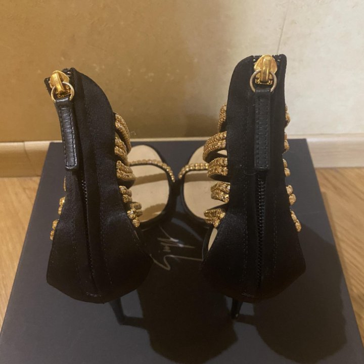 Босоножки GIUSEPPE ZANOTTI р. 37