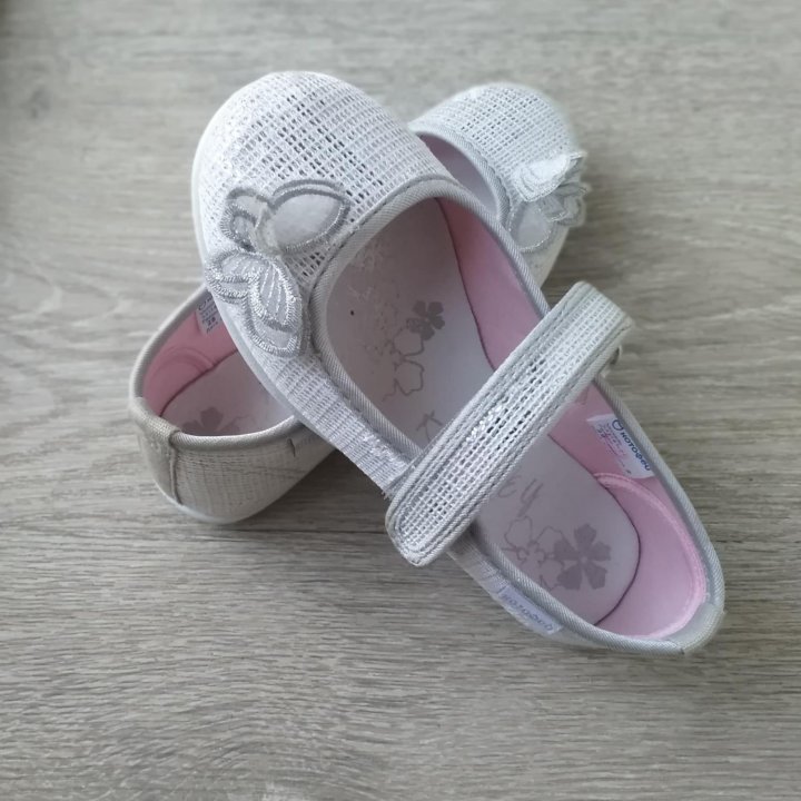 Туфли для девочки