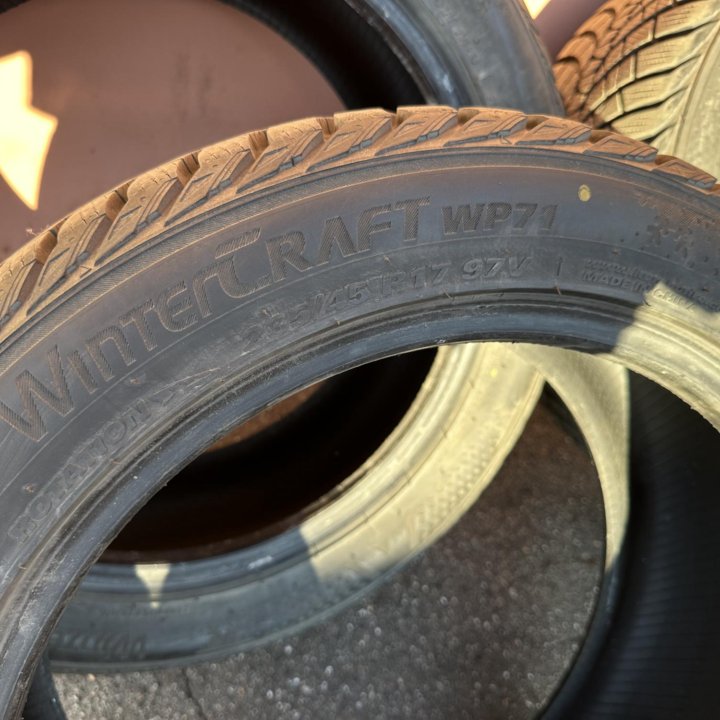 Kumho WinterCraft WP71 235/45 R17 97V зимняя