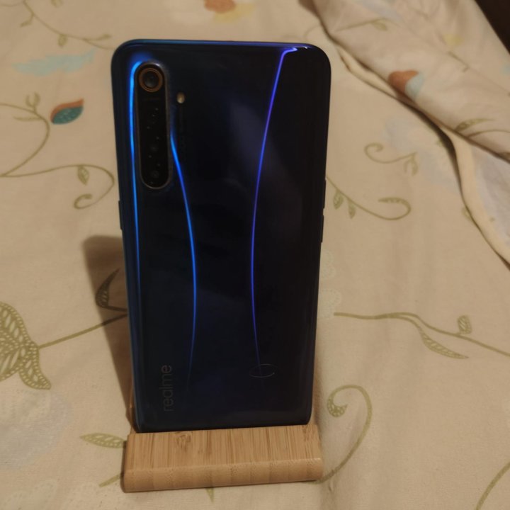 Realme XT